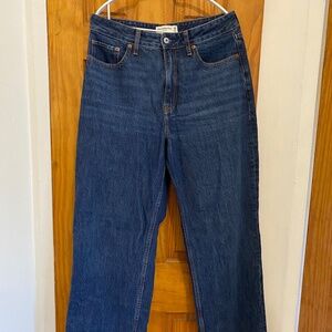 Abercrombie & Fitch Curve Love High Rise Loose Jeans - Size 29 / 8 Dark Wash